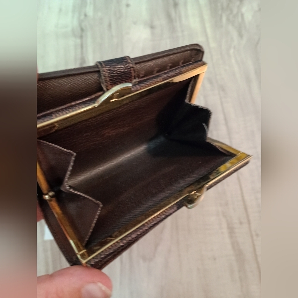 LOUIS VUITTON KISSLOCK DAMIER EBENE CANVAS CANVAS LEATHER BIFOLD WALLET - Picture 9 of 15